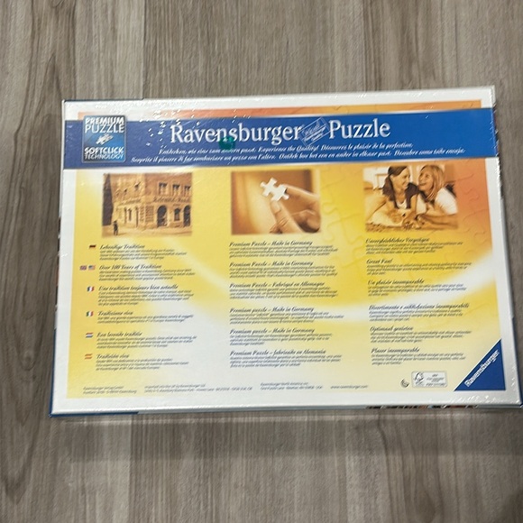 1000 pcs Ravensburger puzzle NWT - Picture 3 of 4